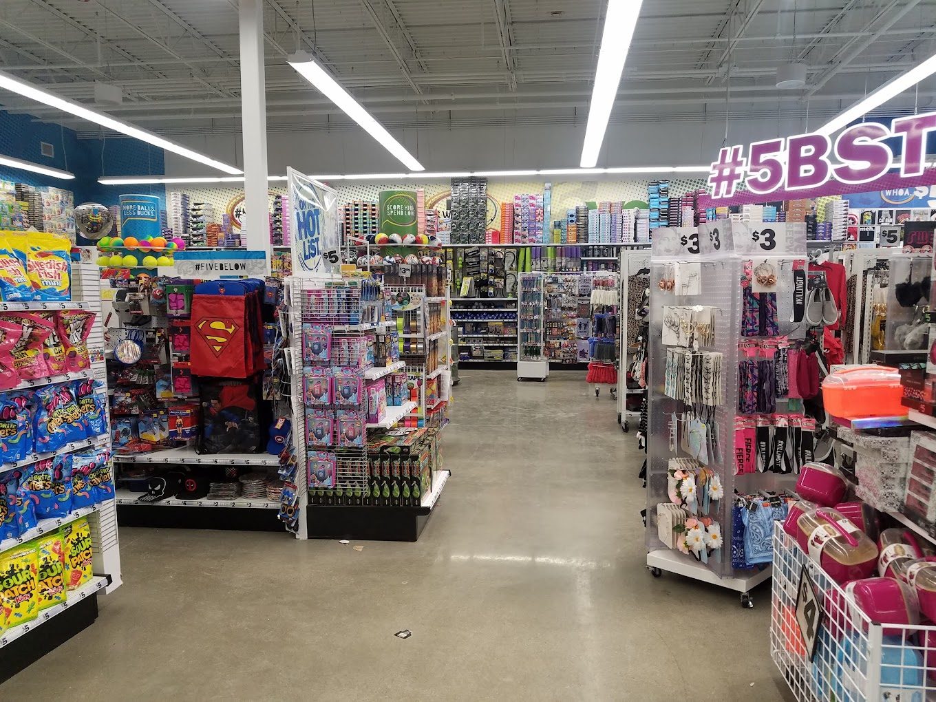Five Below interior, Wayne, NJ