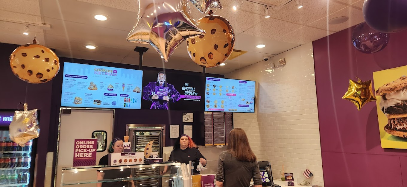 Insomnia Cookies interior, Macon, GA