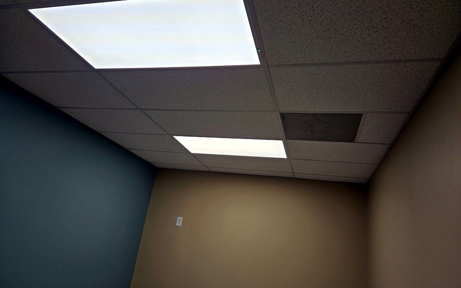 Miracle-Ear reception area, Mechanicsburg, PA